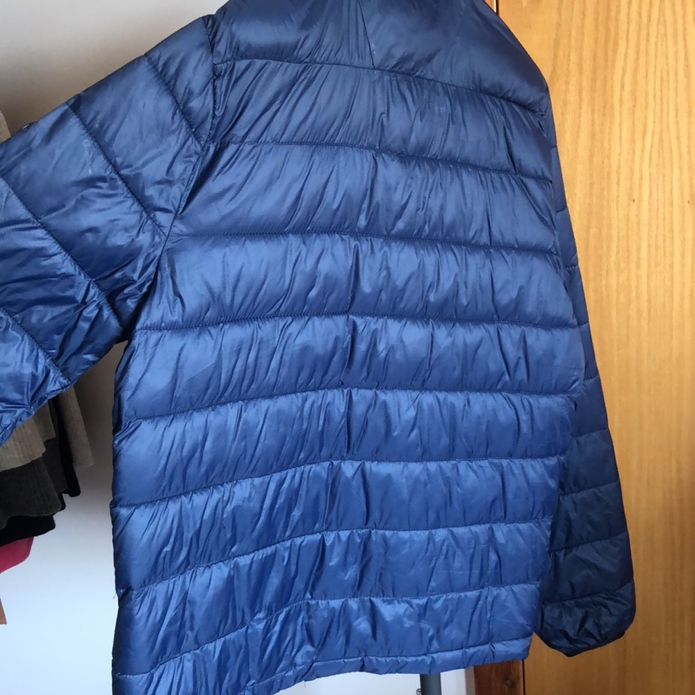 A&F Lightweight Jacket - Picture 4 of 5